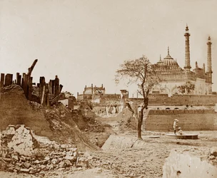 The Battery near the Begum Kotee, Lucknow